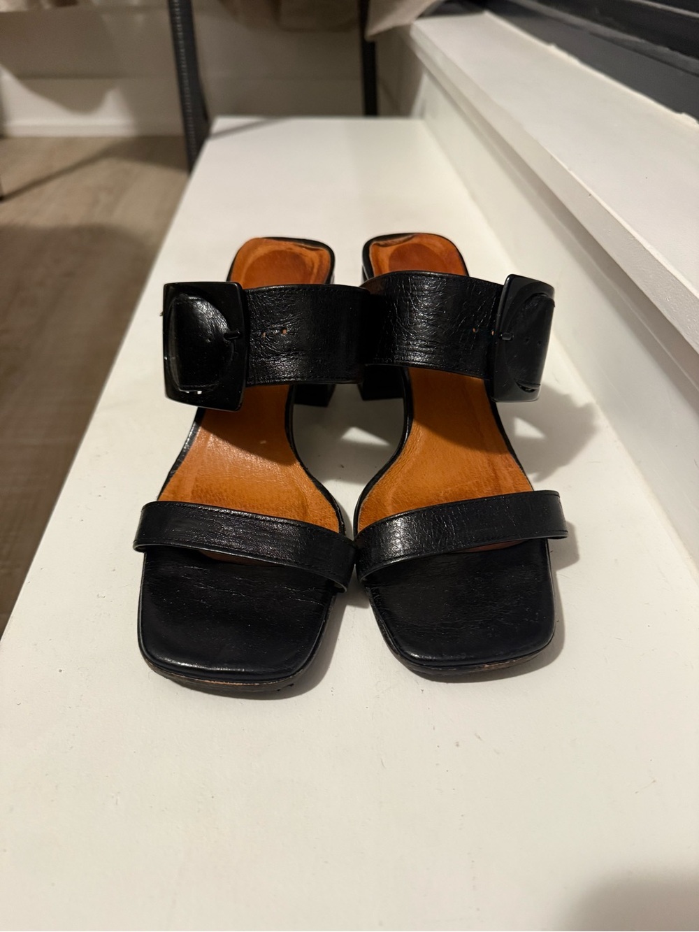 L'INTERVALLE Black Leather Square-Toe Buckle Slide Heels